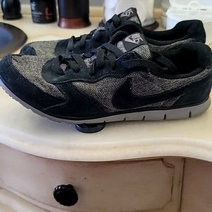 Nike eclipse herringbone black and grey sneakers size 7